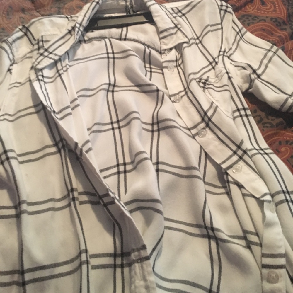 Black & White Buttoned down shirt